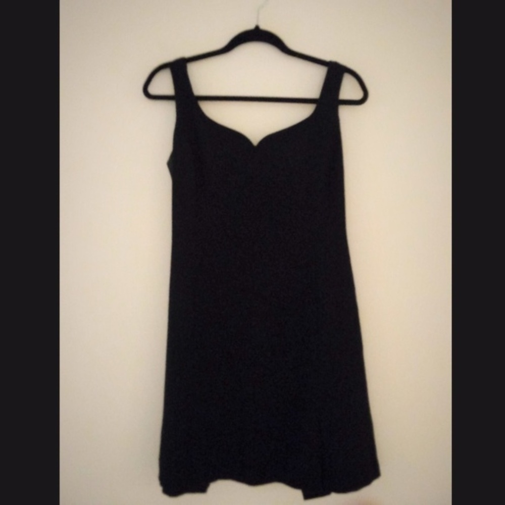 [2/$15 | 3/$21] Ann Taylor LBD